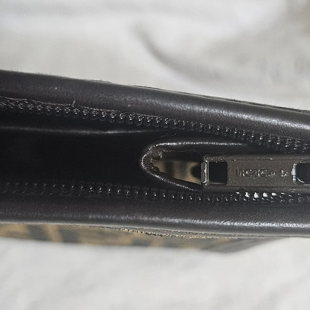 FENDI Zucca Cosmetic Pouch Brown Black Canvas Leather Authentic EUC